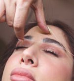 تنظيف حواجب - Image 2